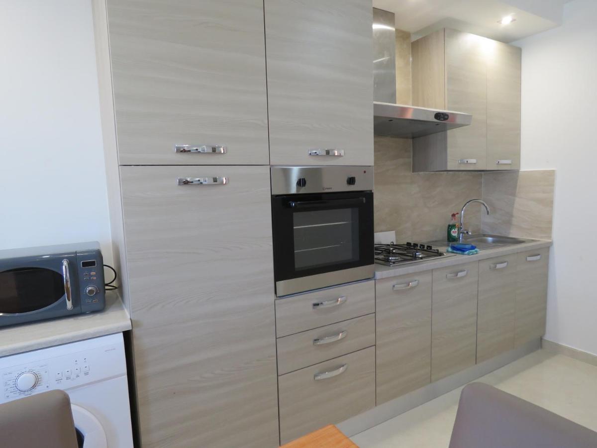 Aquamarine Sea Front Apartments - First Floor Marsaskala Exteriör bild